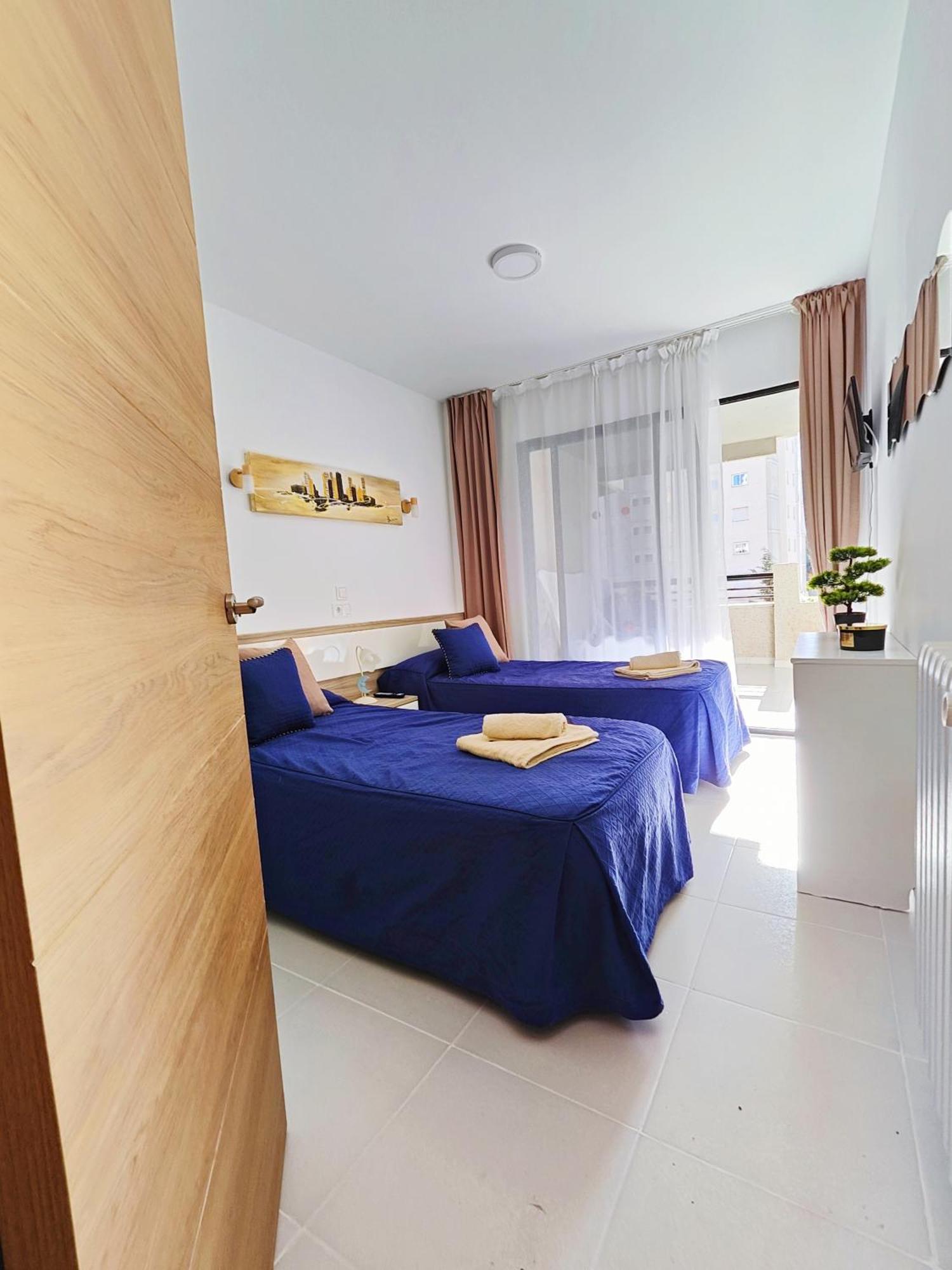 Playa Levante Lux Mar Бенидорм Экстерьер фото